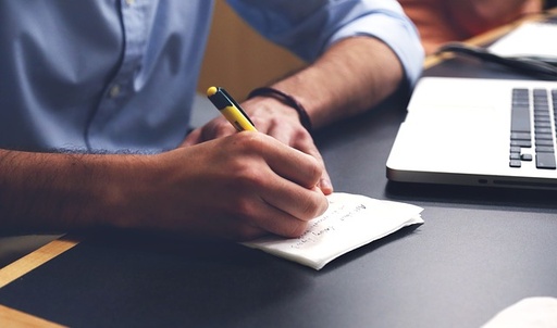 Comment devenir consultant international